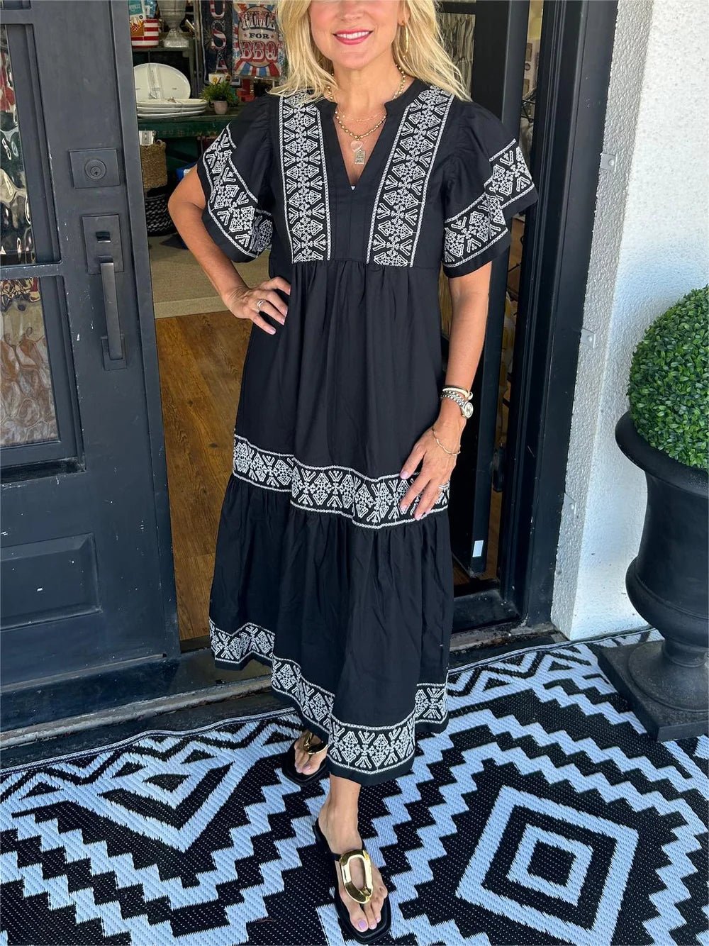 Women's Black V-Neck Midi Dress - Black