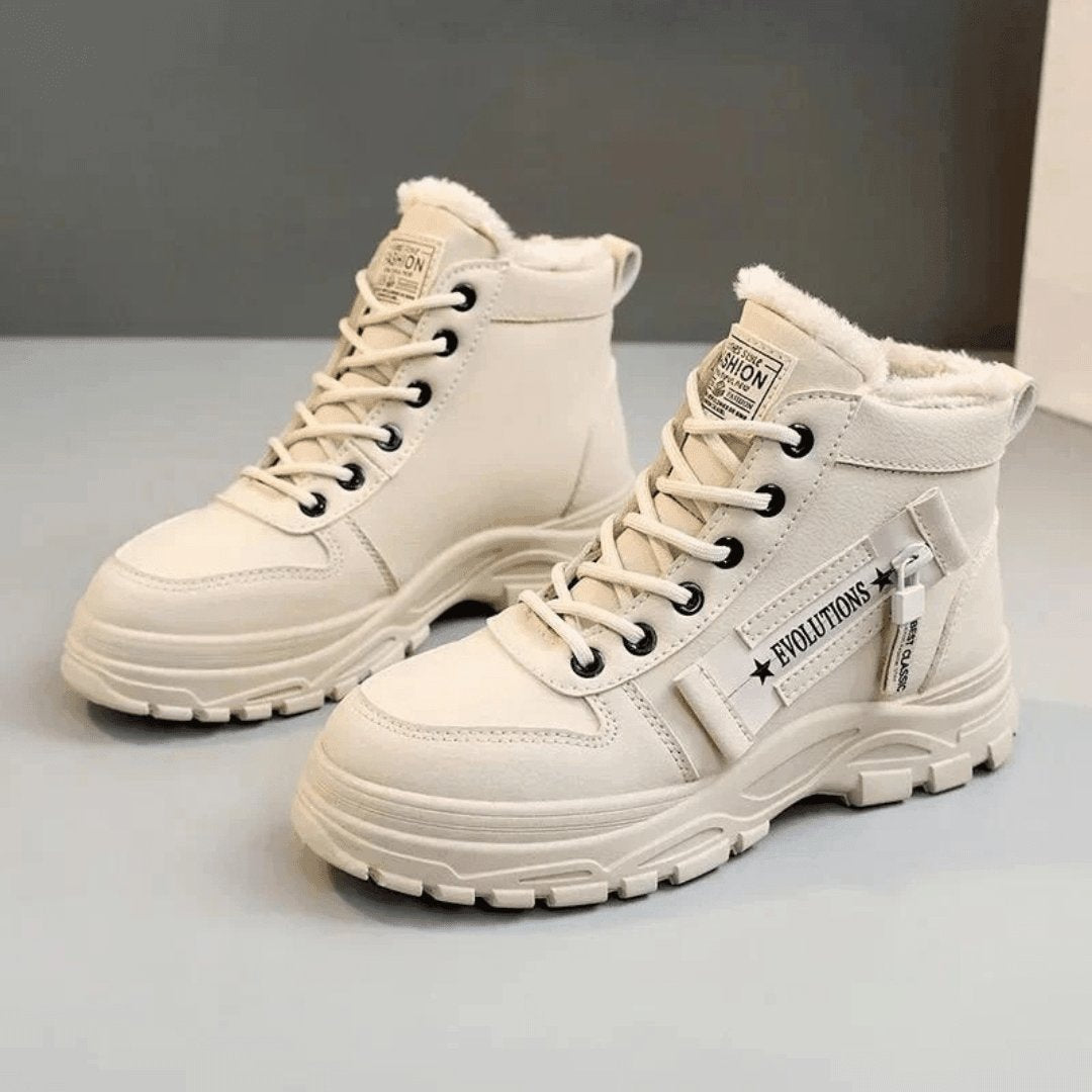 Women's Fur-Lined Winter Boots - Beige