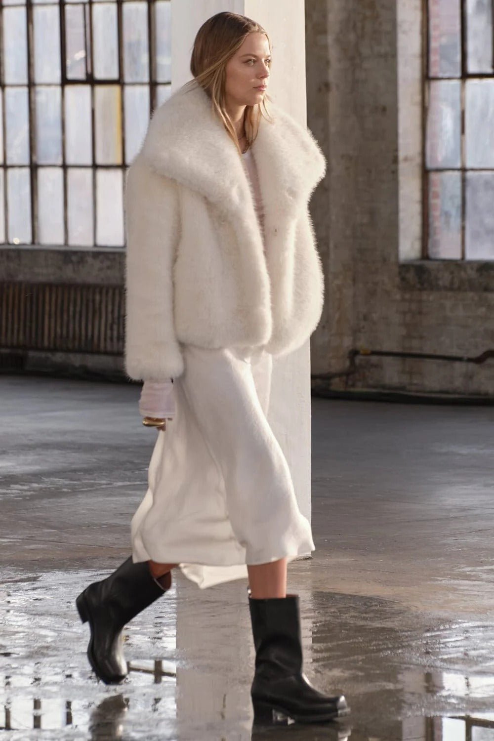 Women's Faux Fur Cropped Jacket