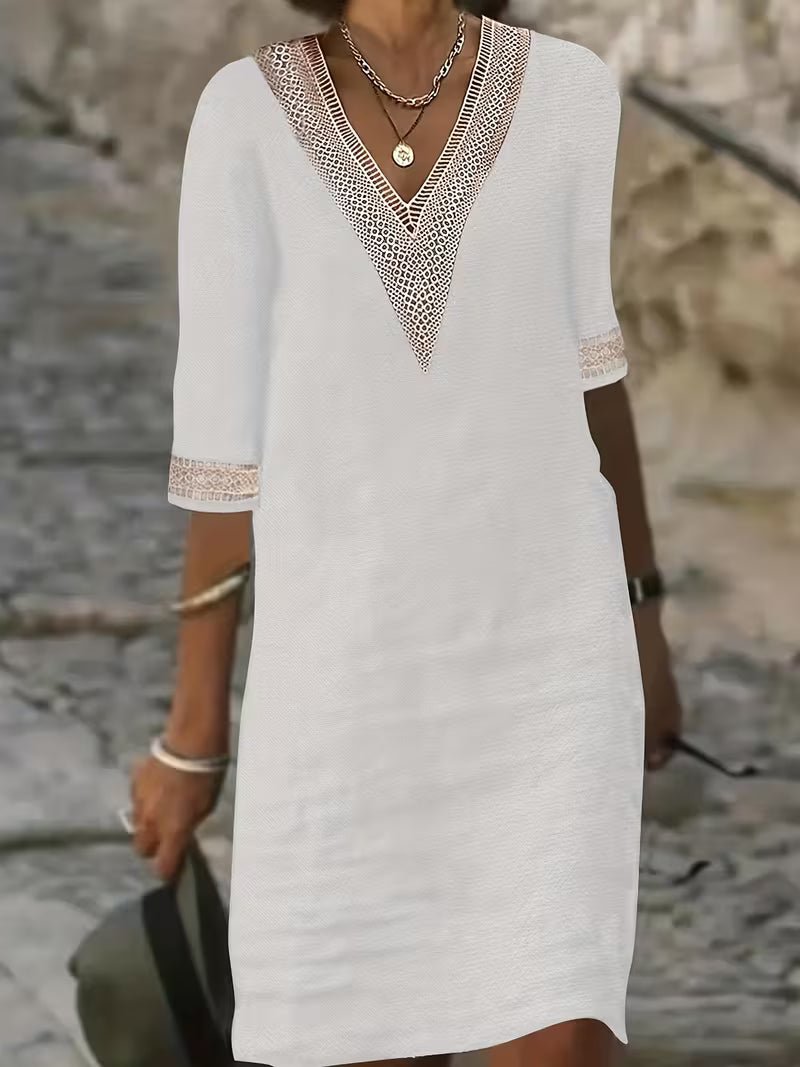 Women's Black Vacation V-Neck Lace Shift Dress - White
