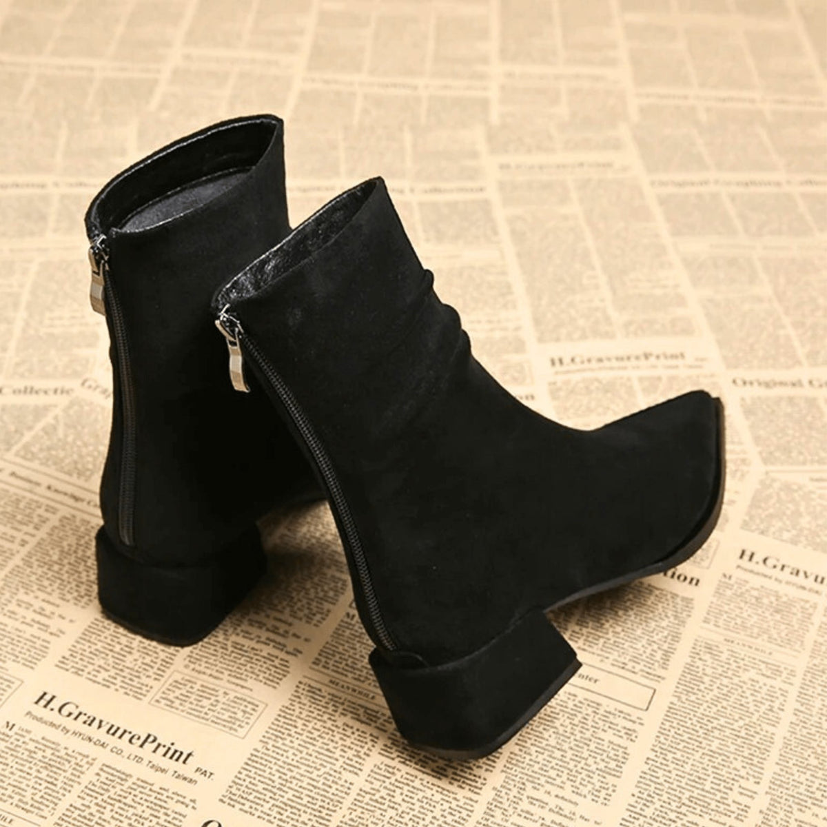 Women's Suede Pointed-Toe Ankle Boots