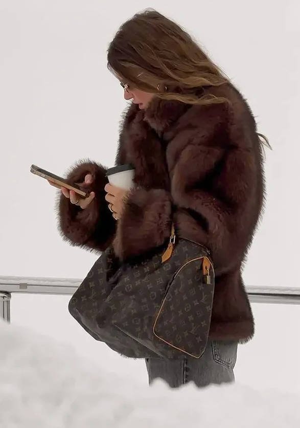 Women's Oversized Faux Fur Coat