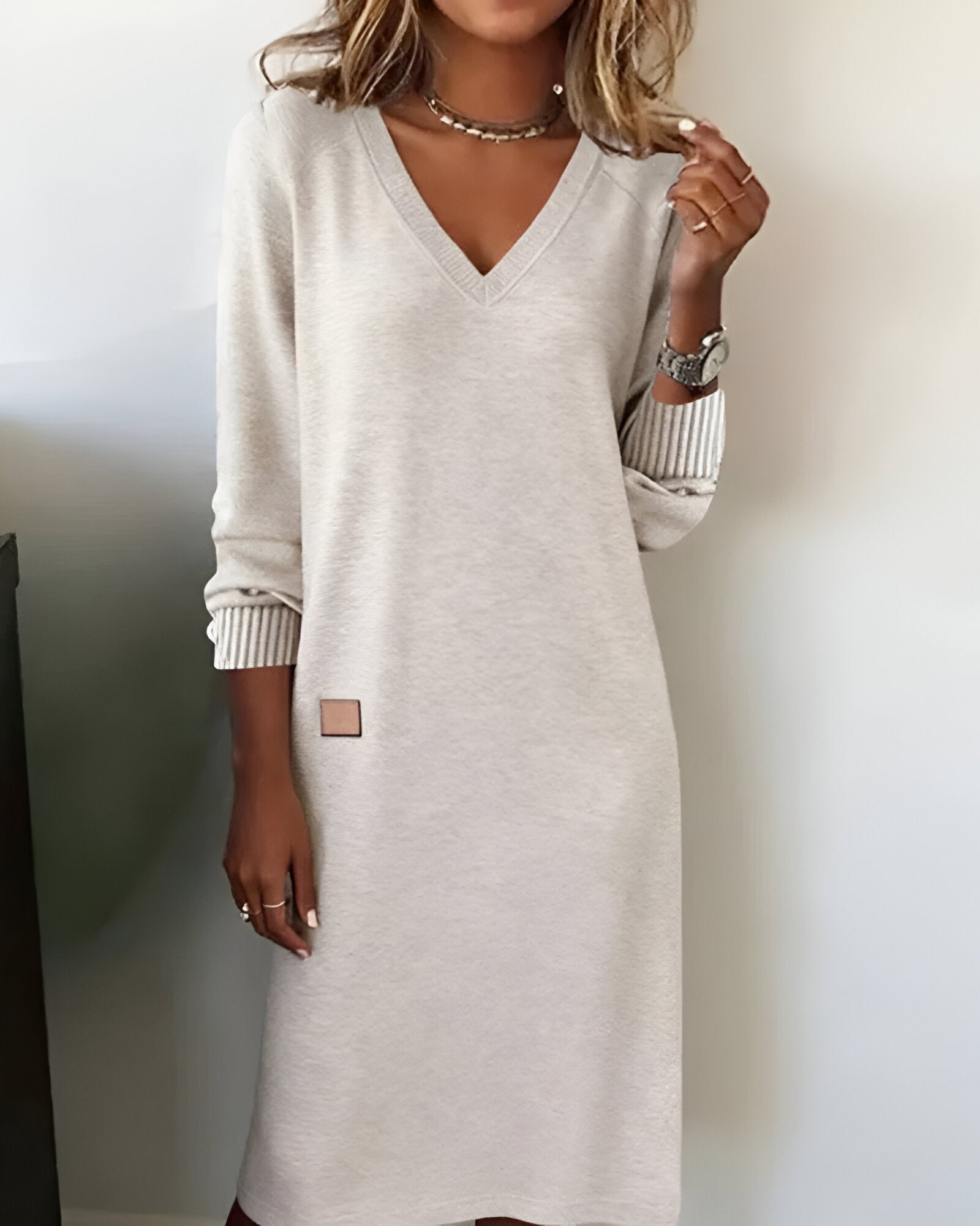 Women's Oversized V-Neck Midi Jumper Dress