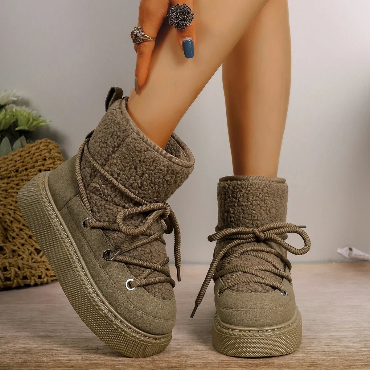 Women's Platform Snow Boots