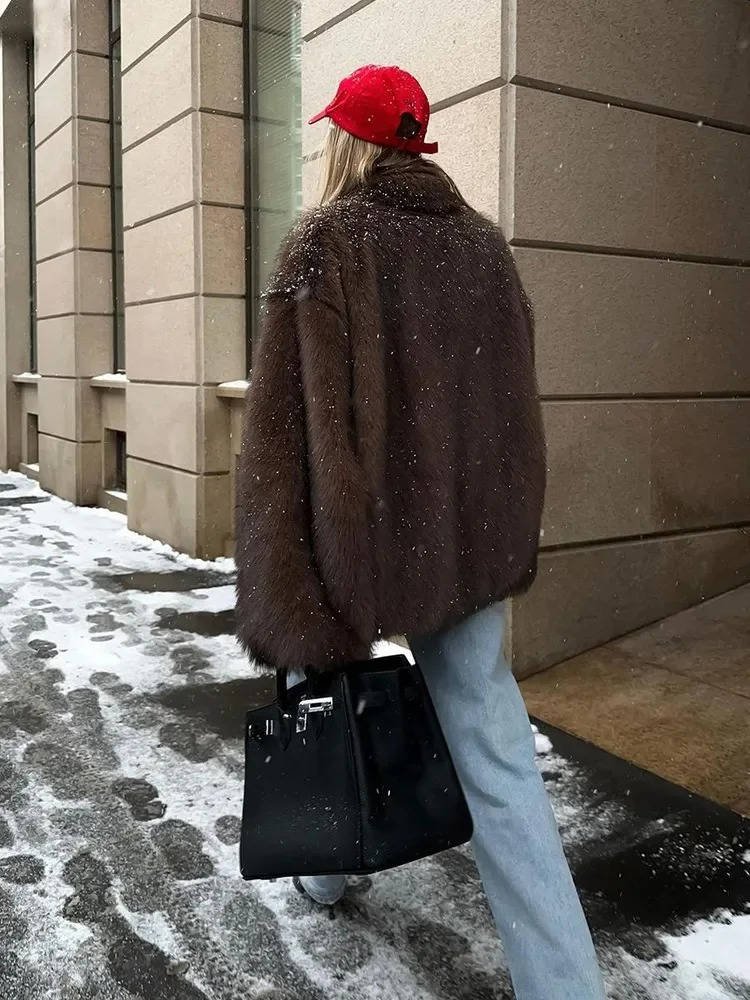 Women's Oversized Faux Fur Coat